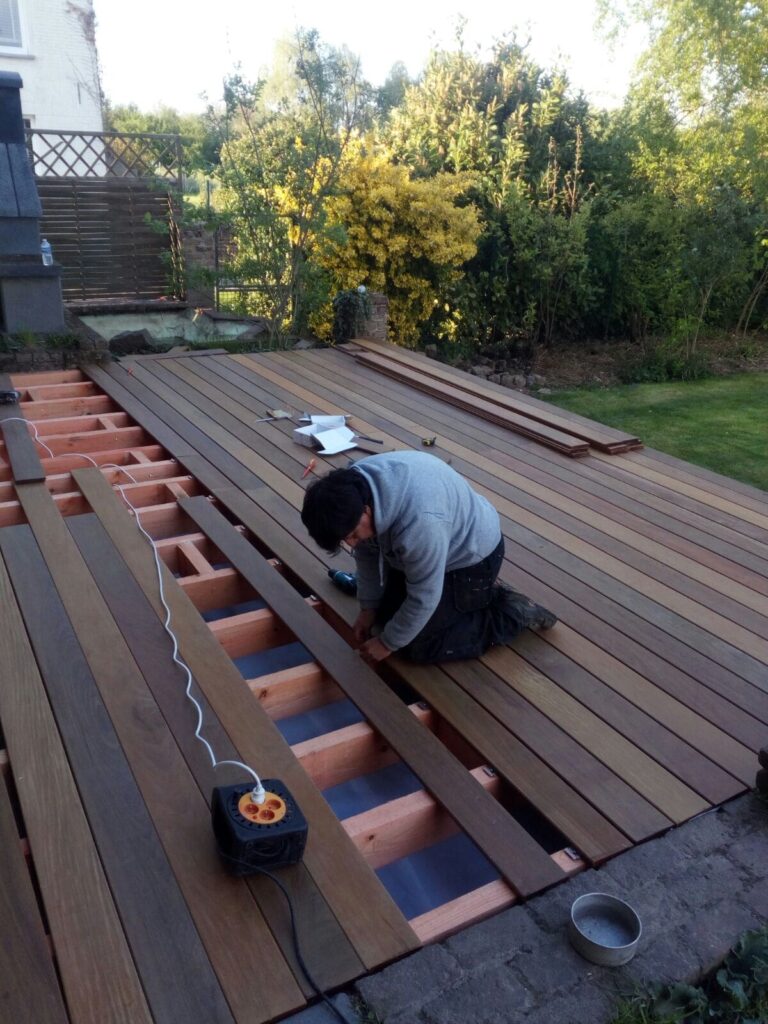 Aménagement de jardin et terrasse à Bruxelles – rénovation et travaux extérieurs par Goldmann.EU