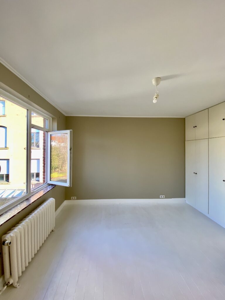Peintre à Bruxelles – travaux de peinture intérieure, murs et plafonds par Goldmann.EU