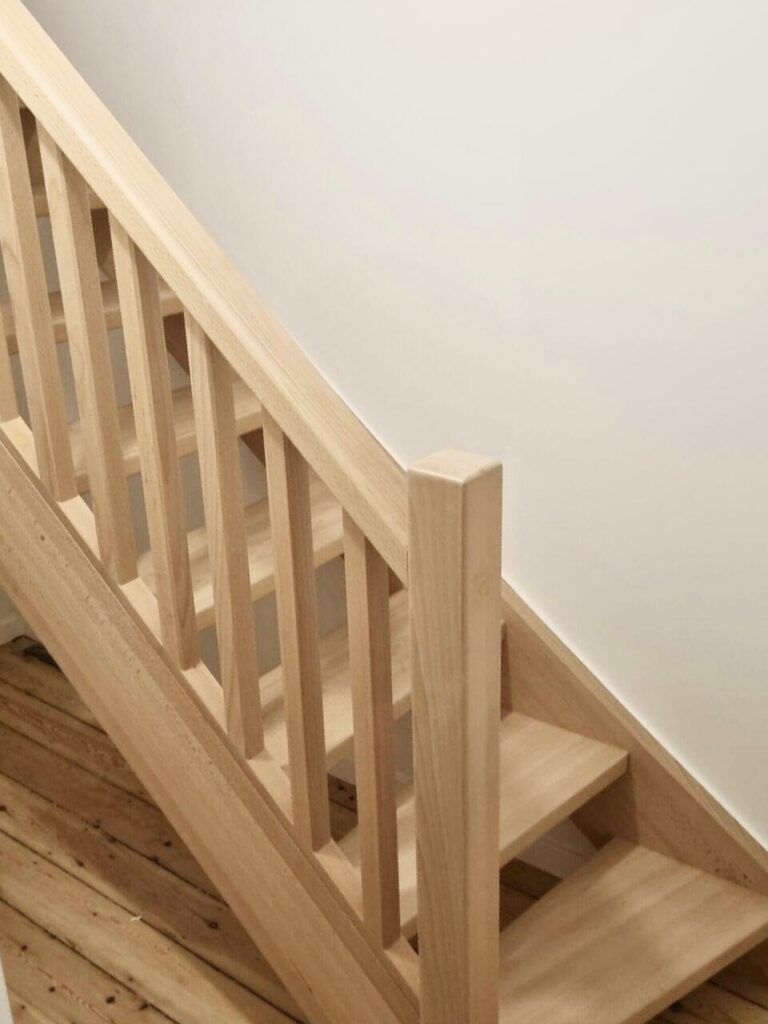 Pose de Velux et escalier à Bruxelles – fenêtre de toit, installation et rénovation par Goldmann.EU