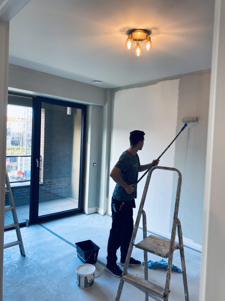 Peintre à Bruxelles – travaux de peinture intérieure, murs et plafonds par Goldmann.EU