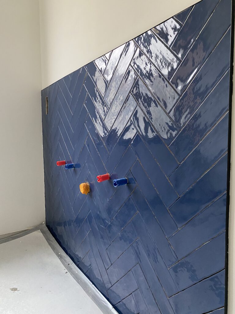 Rénovation salle de bain à Bruxelles – douche italienne, carrelage et installation sanitaire par Goldmann.EU