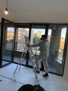 Peintre à Bruxelles – travaux de peinture intérieure, murs et plafonds par Goldmann.EU