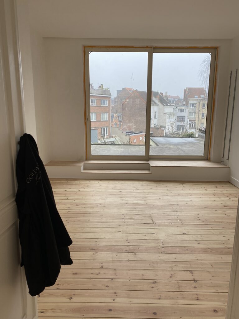 Parqueteur à Bruxelles – pose, rénovation et ponçage de parquet par Goldmann.EU