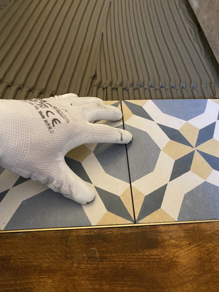 Carreleur à Bruxelles – pose de carrelage sol et mur, salle de bain et rénovation par Goldmann.EU