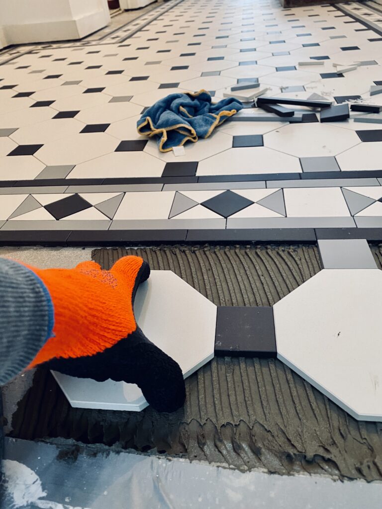 Carreleur à Bruxelles – pose de carrelage sol et mur, salle de bain et rénovation par Goldmann.EU