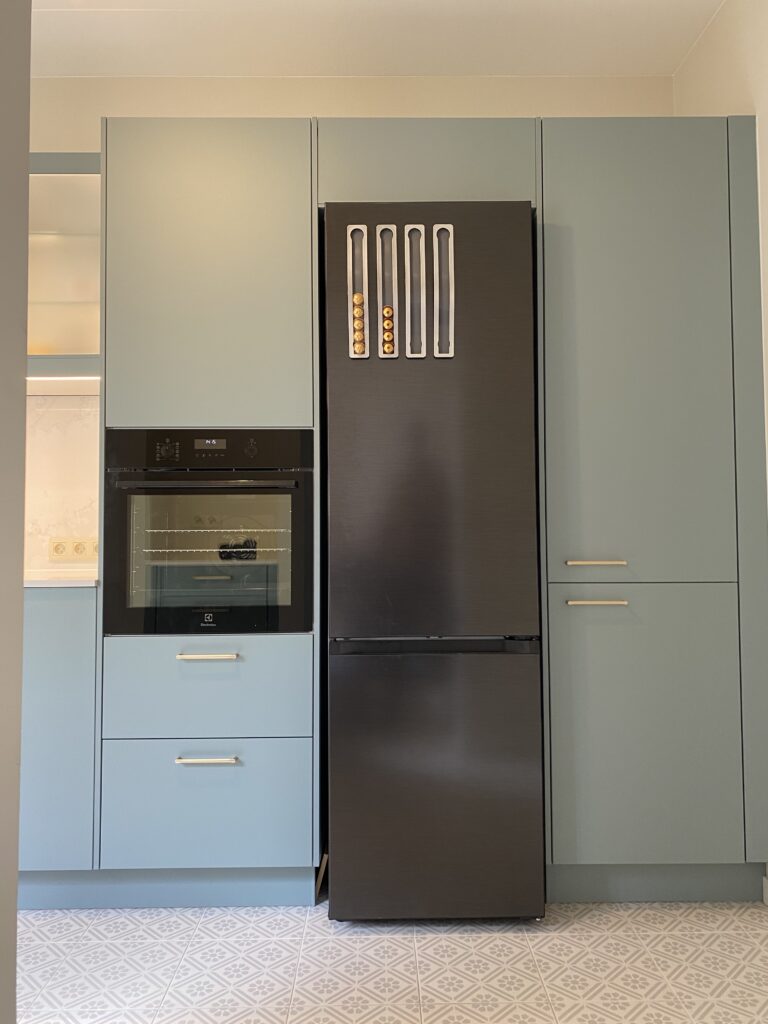 Rénovation de cuisine à Bruxelles – cuisine équipée, pose et aménagement sur mesure par Goldmann.EU