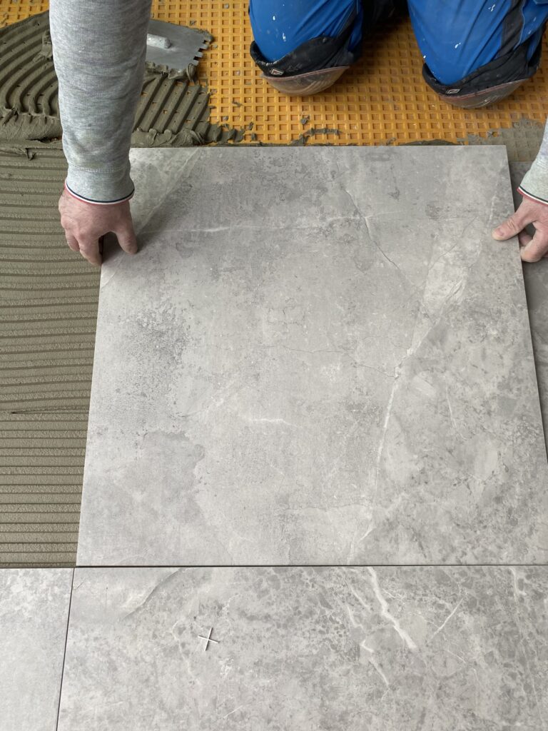 Carreleur à Bruxelles – pose de carrelage sol et mur, salle de bain et rénovation par Goldmann.EU