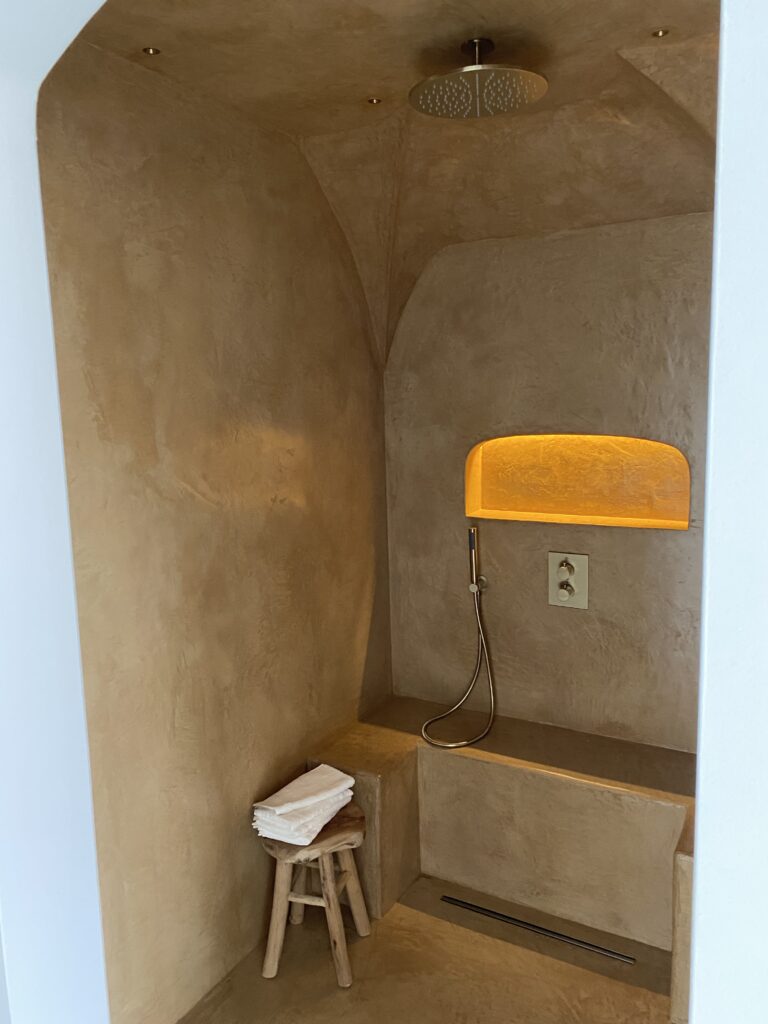 Rénovation salle de bain à Bruxelles – douche italienne, carrelage et installation sanitaire par Goldmann.EU