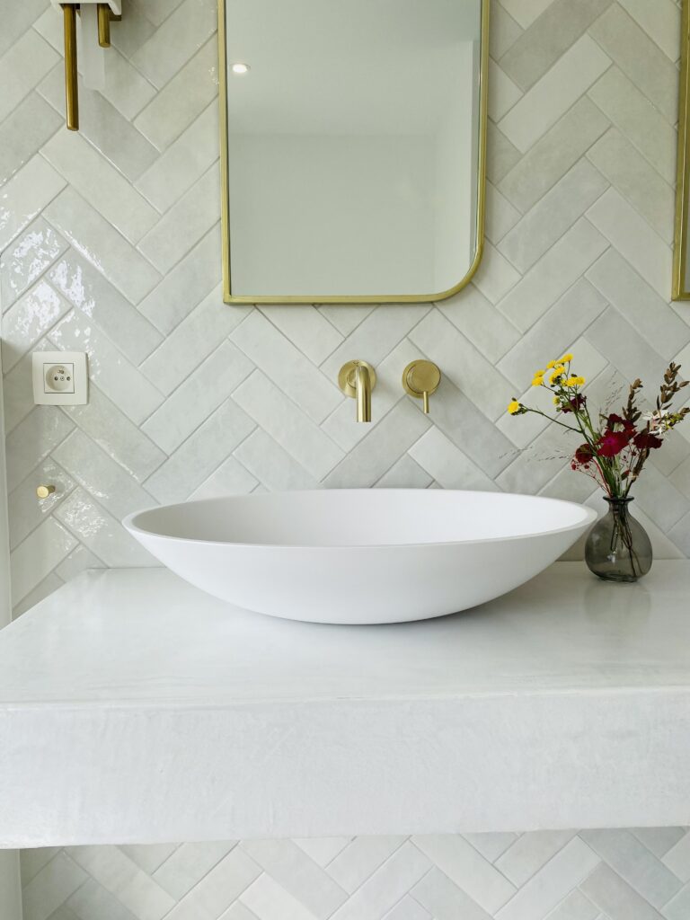 Rénovation salle de bain à Bruxelles – douche italienne, carrelage et installation sanitaire par Goldmann.EU