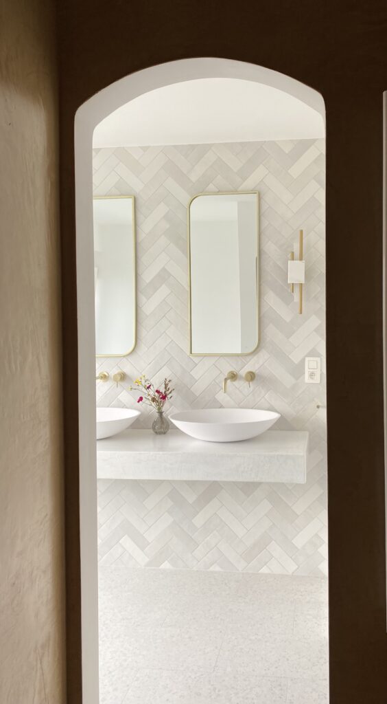 Rénovation salle de bain à Bruxelles – douche italienne, carrelage et installation sanitaire par Goldmann.EU