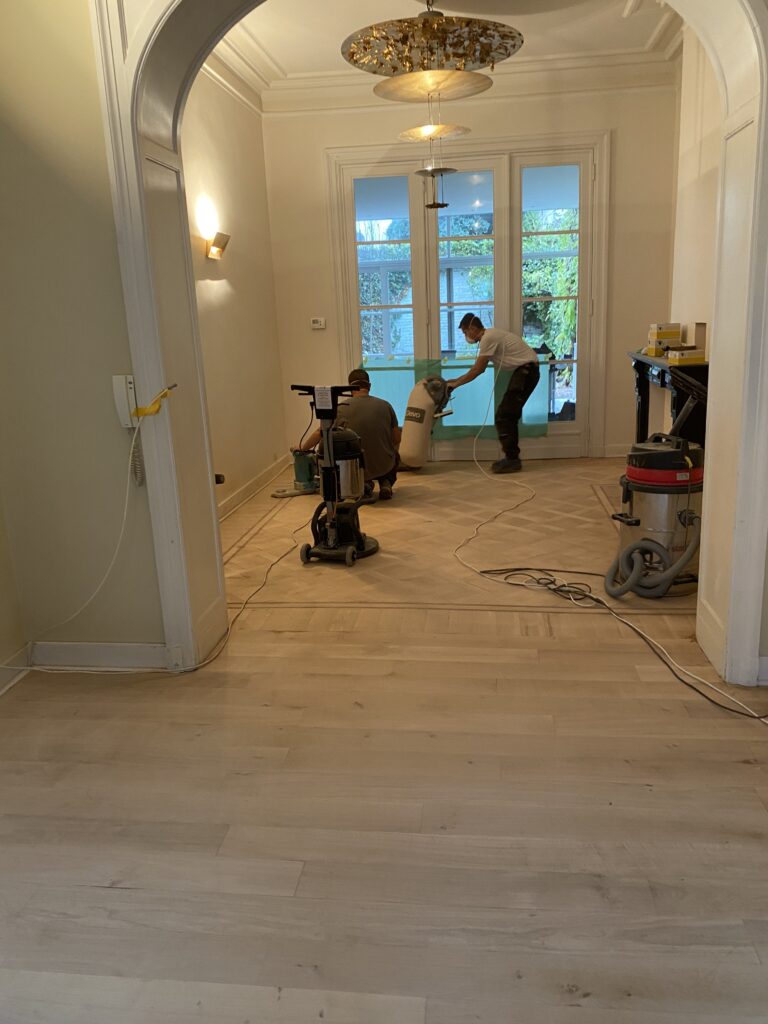 Parqueteur à Bruxelles – pose, rénovation et ponçage de parquet par Goldmann.EU