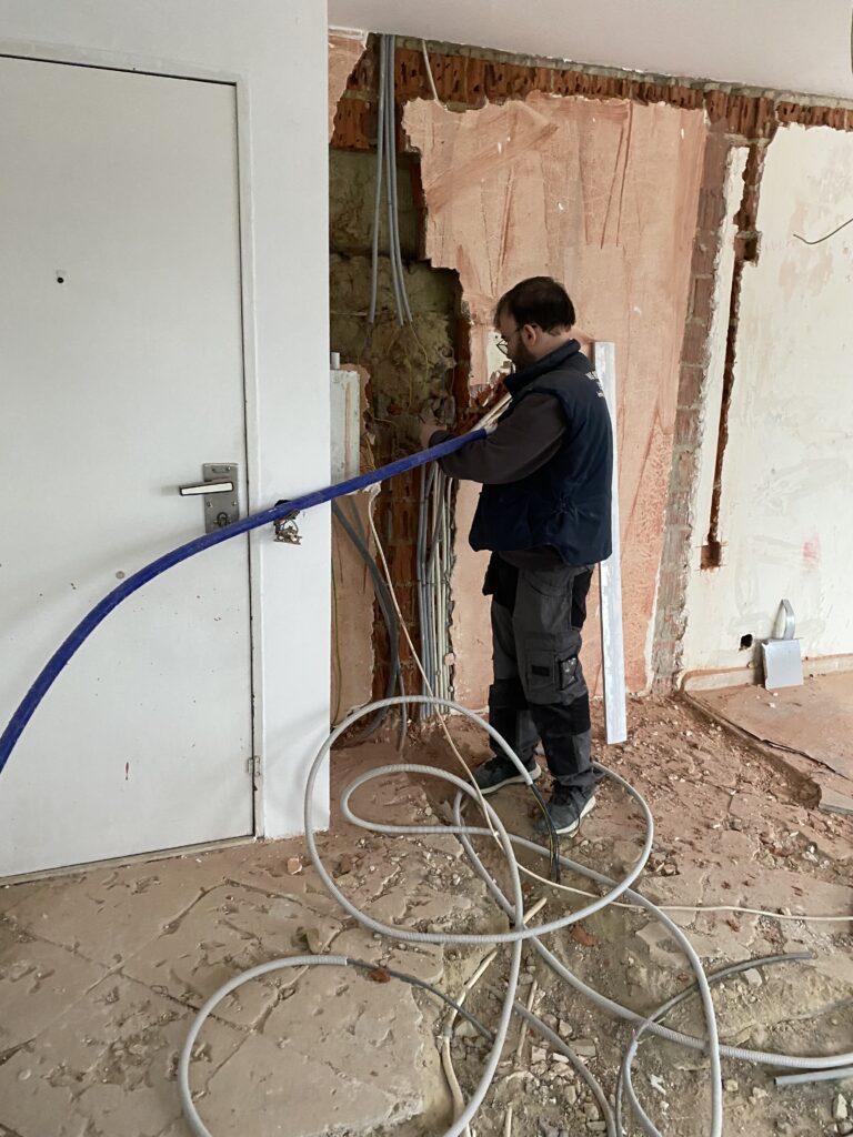 Électricien à Bruxelles – installation, rénovation et mise en conformité électrique RGIE par Goldmann.EU