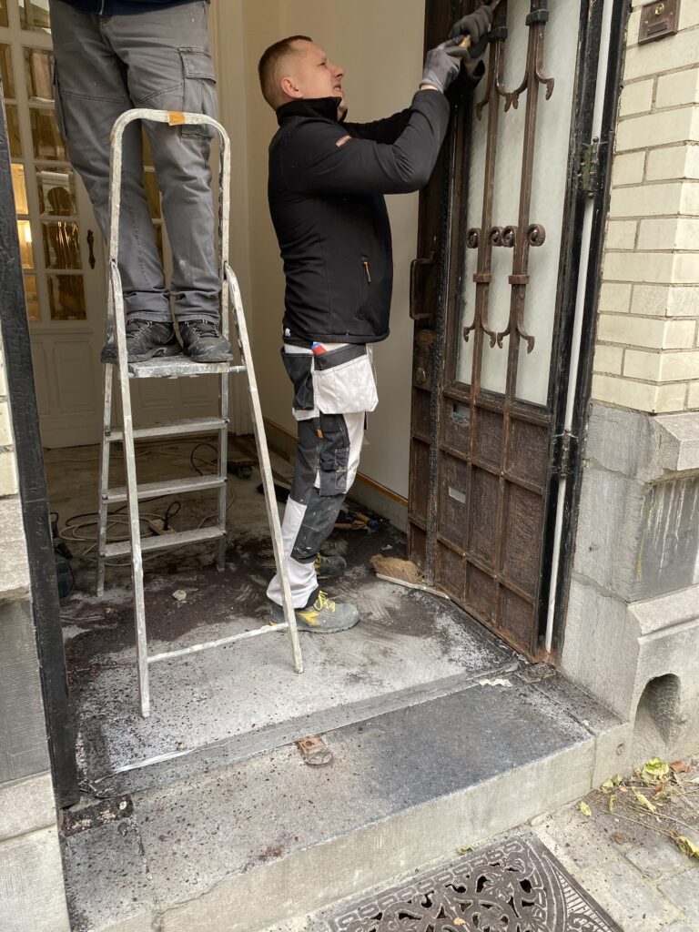Peintre à Bruxelles – travaux de peinture intérieure, murs et plafonds par Goldmann.EU