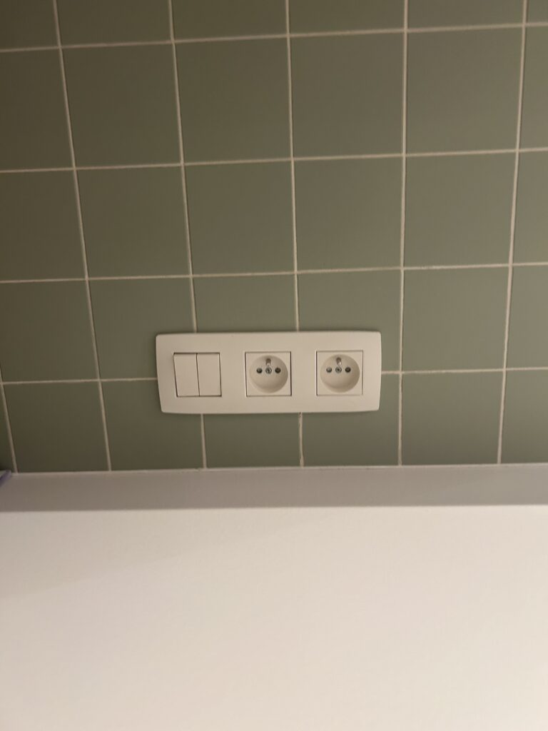Électricien à Bruxelles – installation, rénovation et mise en conformité électrique RGIE par Goldmann.EU