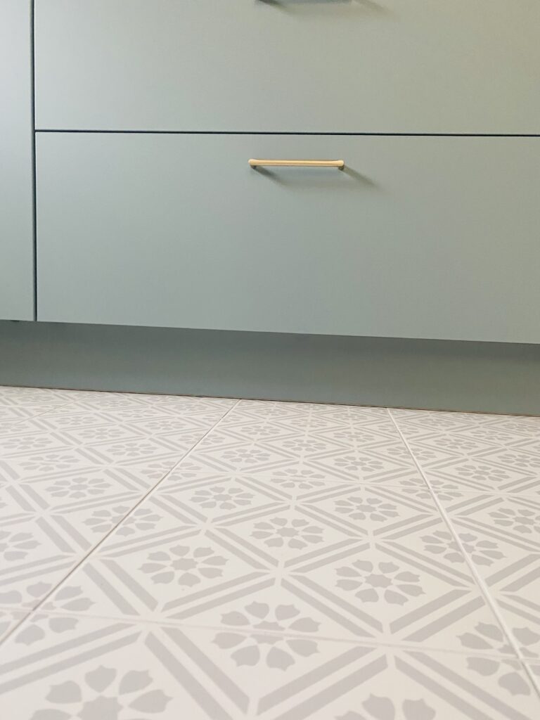 Rénovation de cuisine à Bruxelles – cuisine équipée, pose et aménagement sur mesure par Goldmann.EU