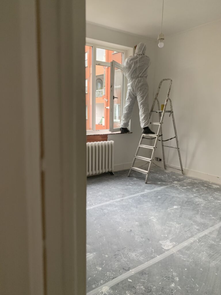 Peintre à Bruxelles – travaux de peinture intérieure, murs et plafonds par Goldmann.EU