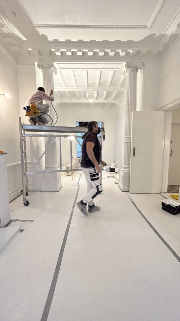 Peintre à Bruxelles – travaux de peinture intérieure, murs et plafonds par Goldmann.EU