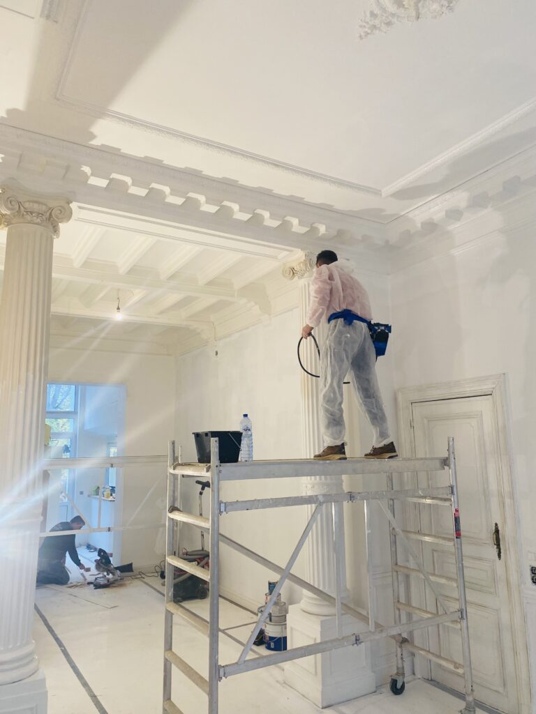 Peintre à Bruxelles – travaux de peinture intérieure, murs et plafonds par Goldmann.EU