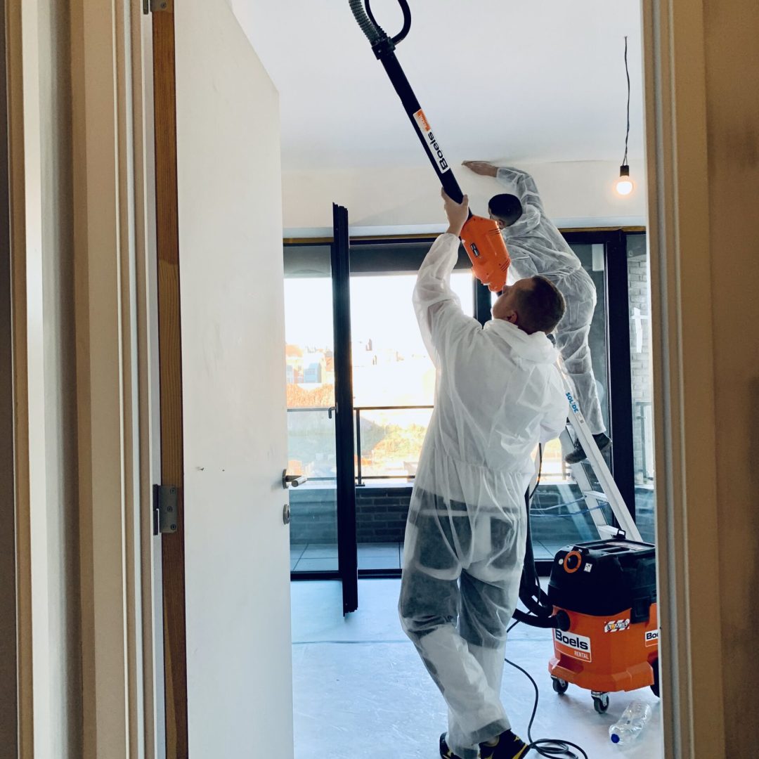 Peintre à Bruxelles – travaux de peinture intérieure, murs et plafonds par Goldmann.EU